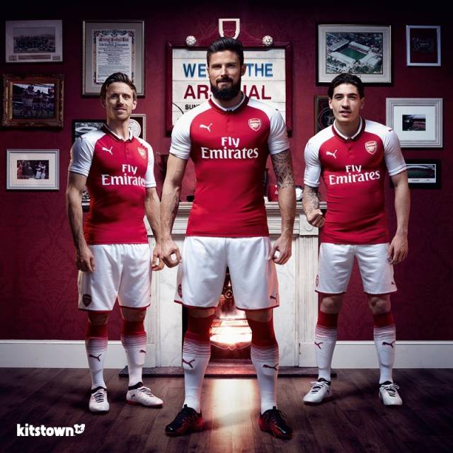 自杀事件后两年，贝卡-贝卡重回赛场并再度取得进球（自杀风波过去两年，贝卡-贝卡重返赛场再度破门）