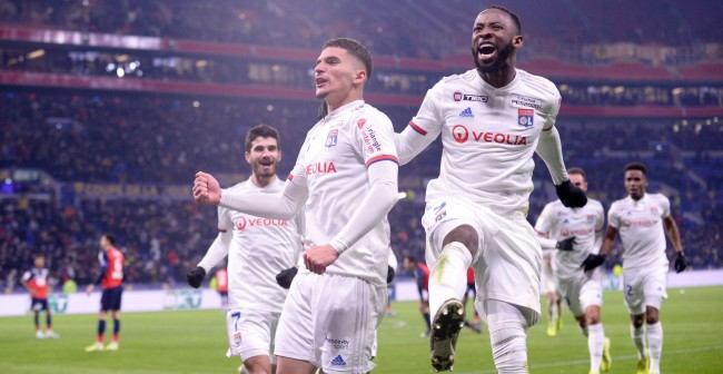 罗马诺：有关谁是GOAT的讨论很有趣，但在那不勒斯马拉多纳是神（罗马诺谈GOAT：争论虽热，但在那不勒斯马拉多纳就是神）