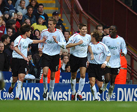 WTT总决赛：王楚钦／孙颖莎3-0横扫松岛辉空／张本美和晋级决赛（WTT总决赛：王楚钦／孙颖莎3-0完胜松岛辉空／张本美和挺进决赛）